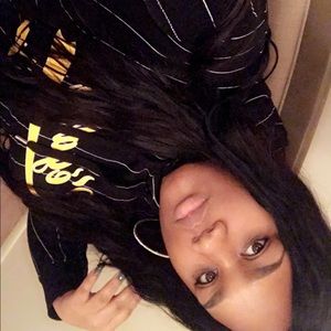 Meet your Posher, Sharay